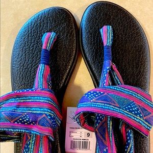 SANUK Brand new with tags sling 2 women’s sandals
